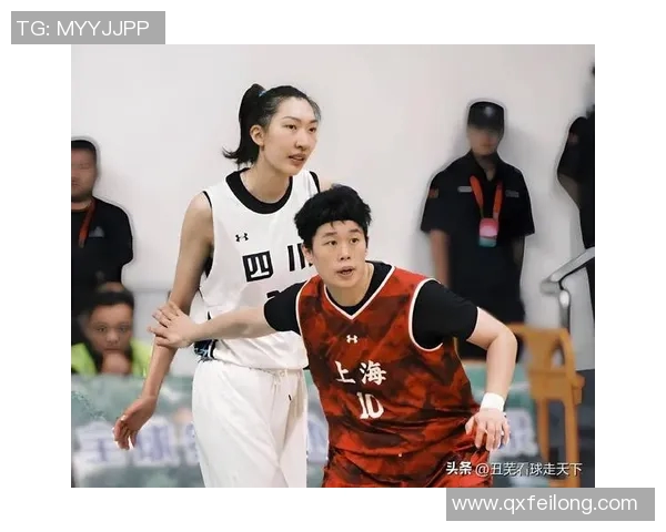 北京首钢女篮迎战上海队全力争胜展现巾帼风采与竞技精神 北京首钢女篮迎战上海队全力争胜展现巾帼风采与竞技精神